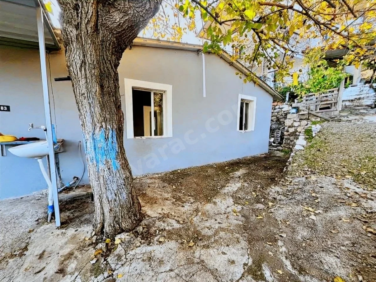 FETHİYE KARAGEDİKTE MÜSTAKİL ARSA VE TADİLATLI EV